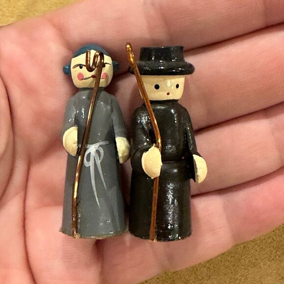 Christmas Carousel Nativity Pyramid Figures Joseph Shepherd Lillian Vernon - Picture 2 of 7